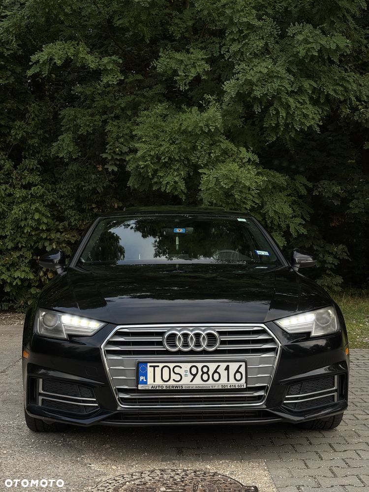 Audi A4 Limousine - 1