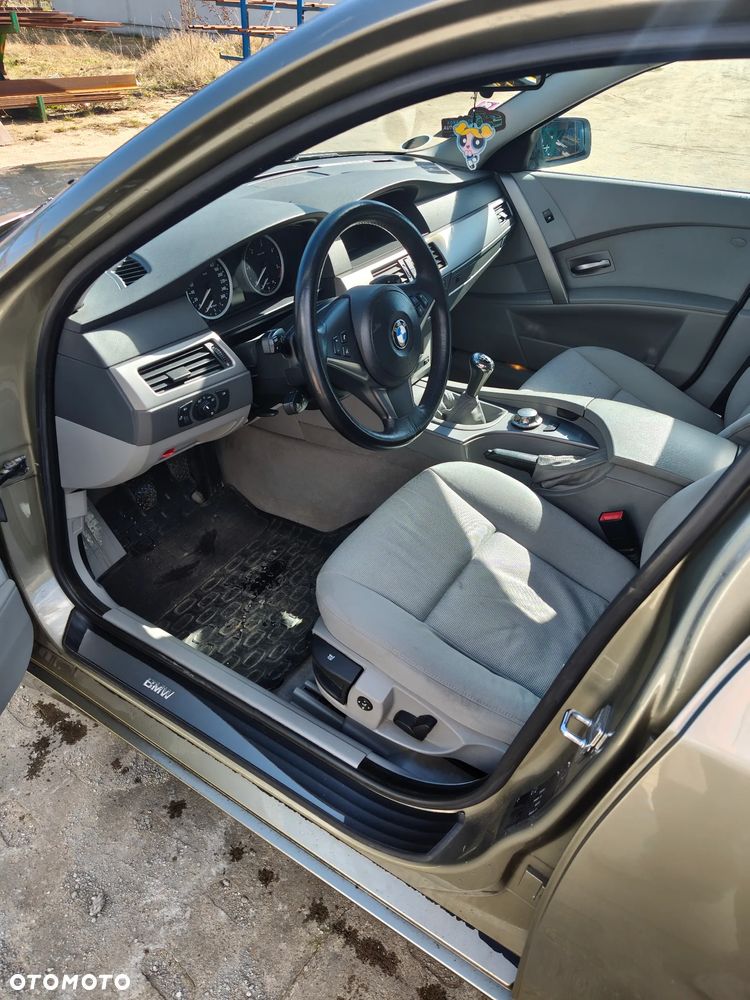 BMW Seria 5 525d - 3