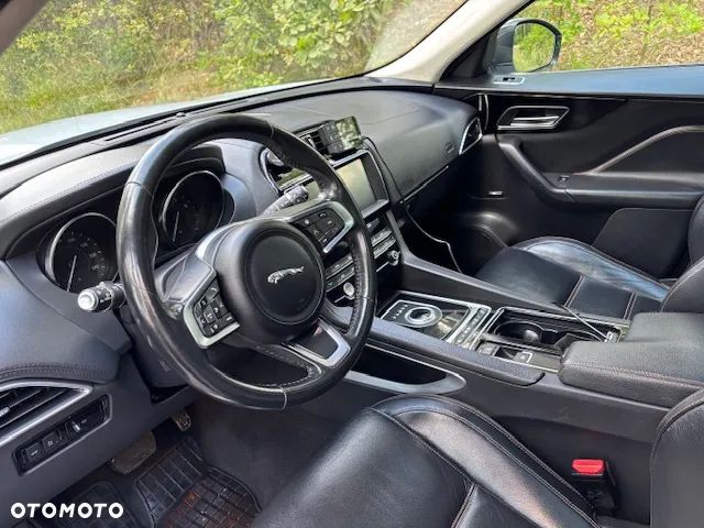 Jaguar F-Pace 2.0 i4P AWD Prestige - 5