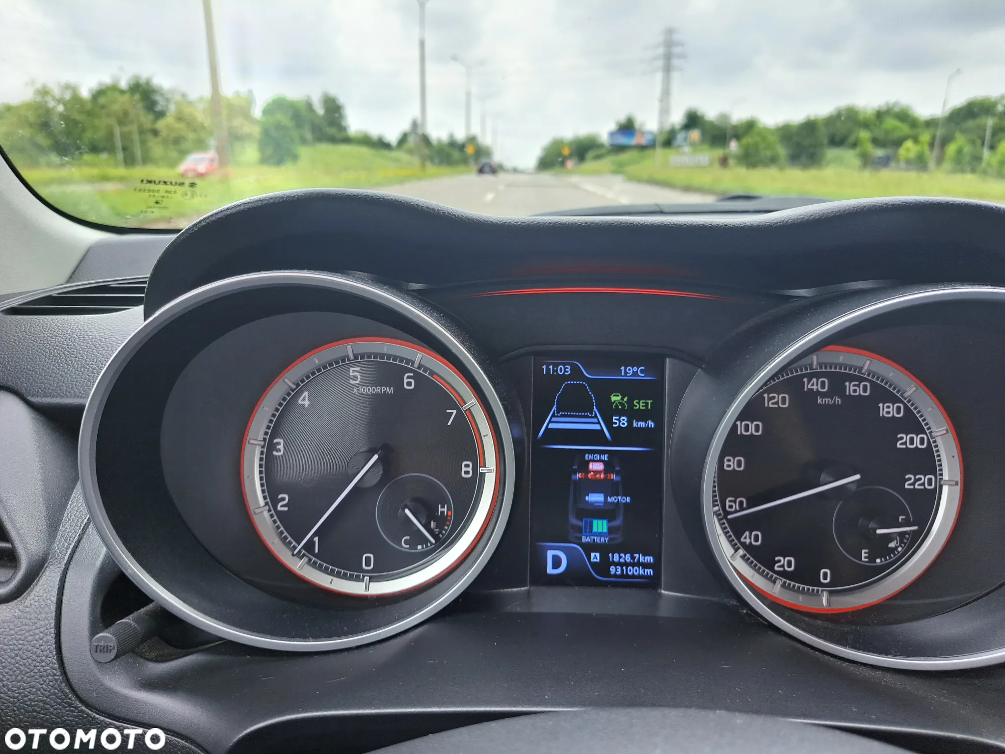 Suzuki Swift 1.2 Premium Plus CVT - 8