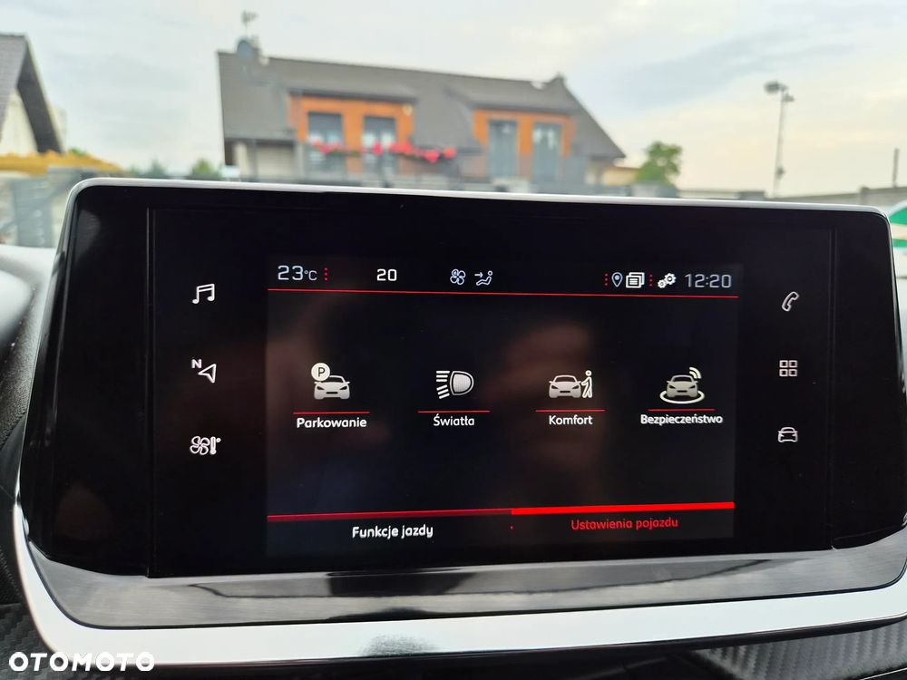 Peugeot 2008 PureTech 130 EAT8 Allure Pack - 30
