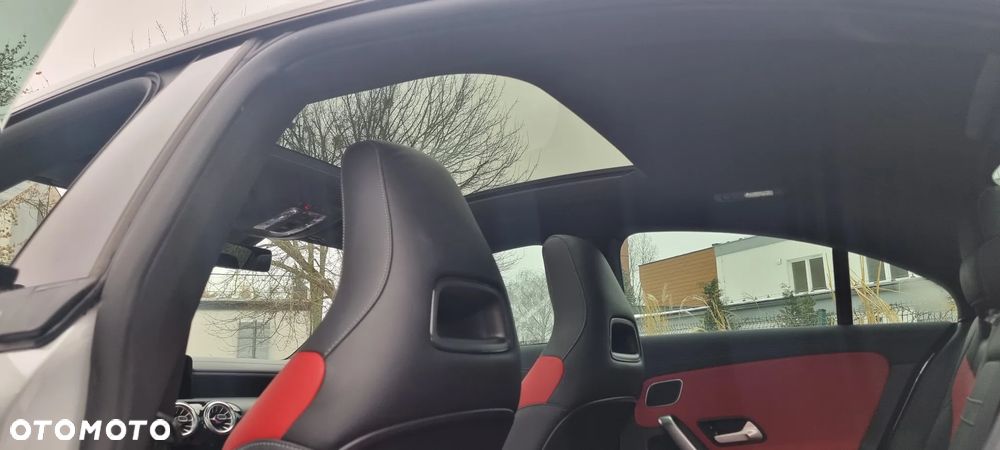 Mercedes-Benz CLA AMG 45 4-Matic 8G-DCT - 17