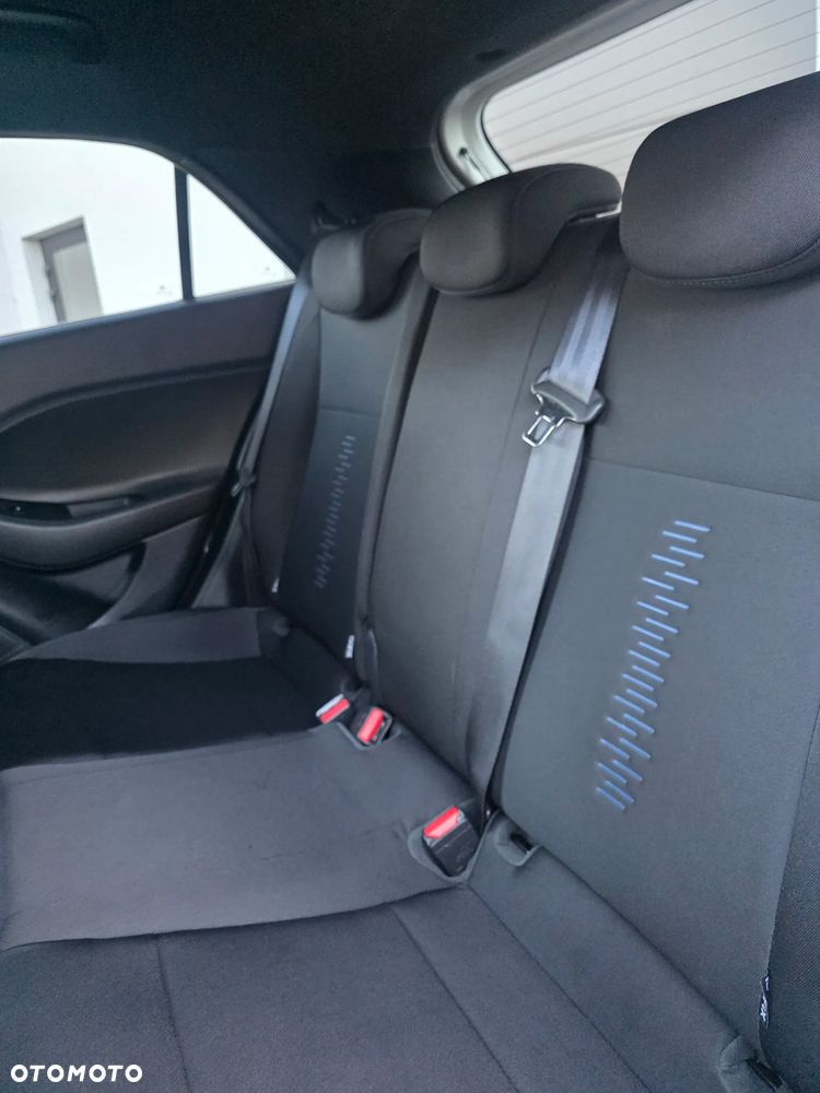 Hyundai i20 1.2 BlueDrive Go - 21