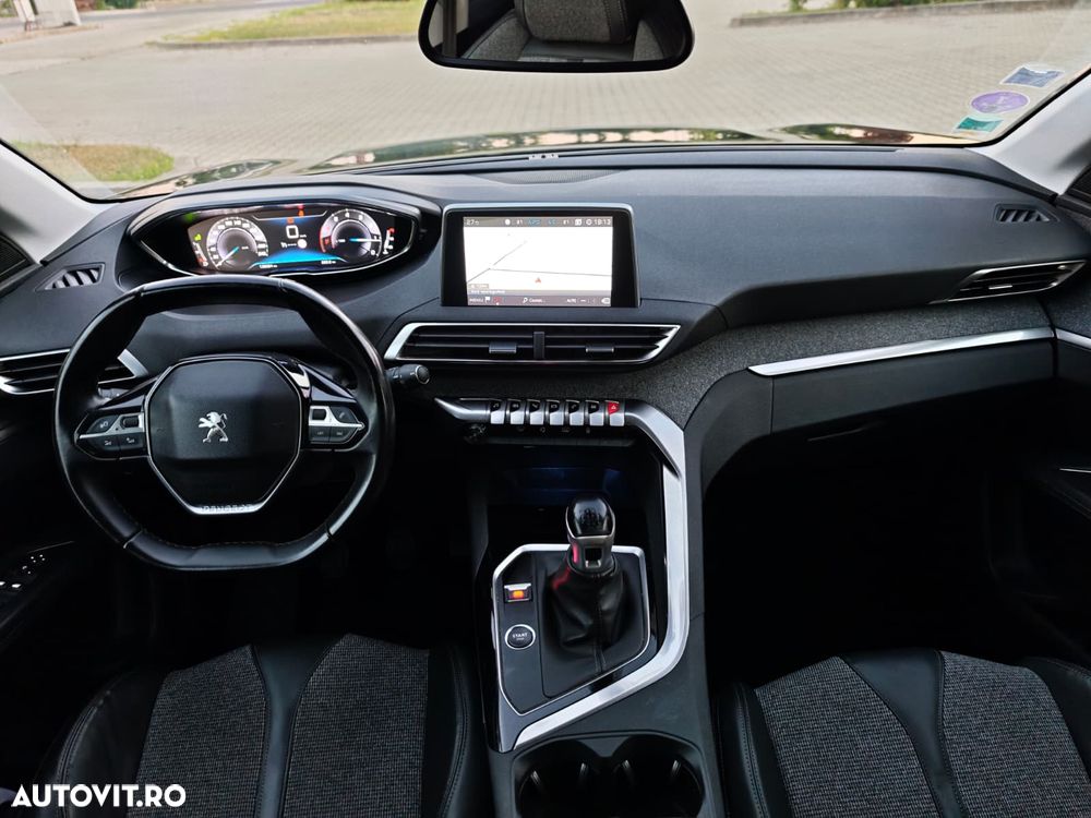 Peugeot 3008 1.2 PureTech Turbo S&S Allure - 7