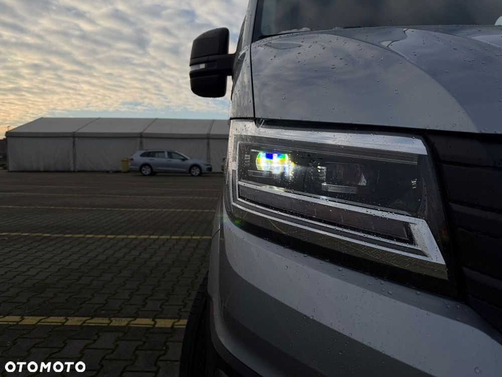 Volkswagen Crafter 35 2.0 TDI L4H3 4490 177KM AUTOMAT - 25