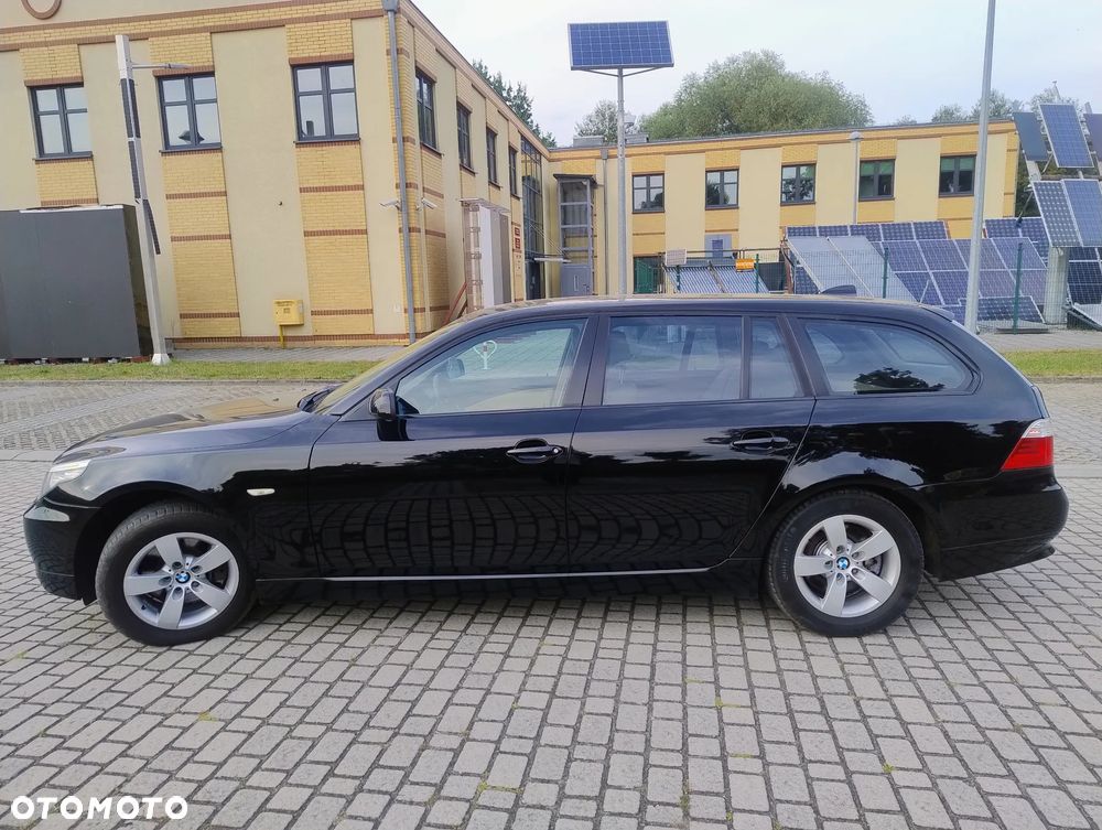 BMW Seria 5 523i Touring Edition Exclusive - 6