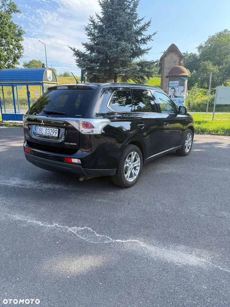 Mitsubishi Outlander 2.2 DID Instyle Navi - 4