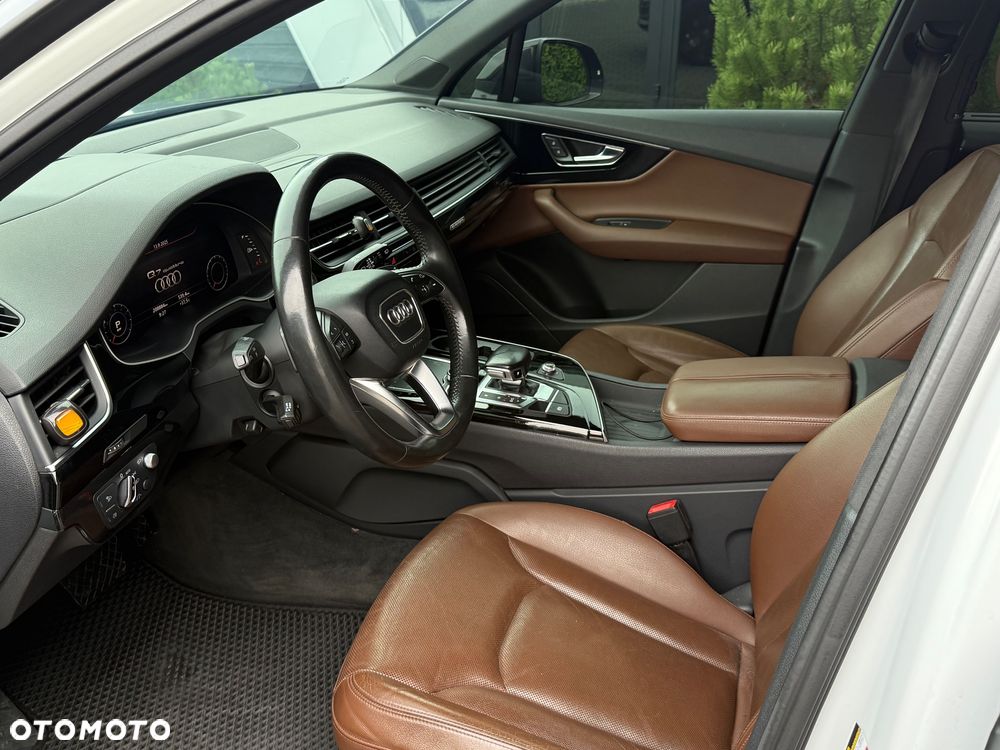 Audi Q7 3.0 TFSI Quattro Tiptronic - 8