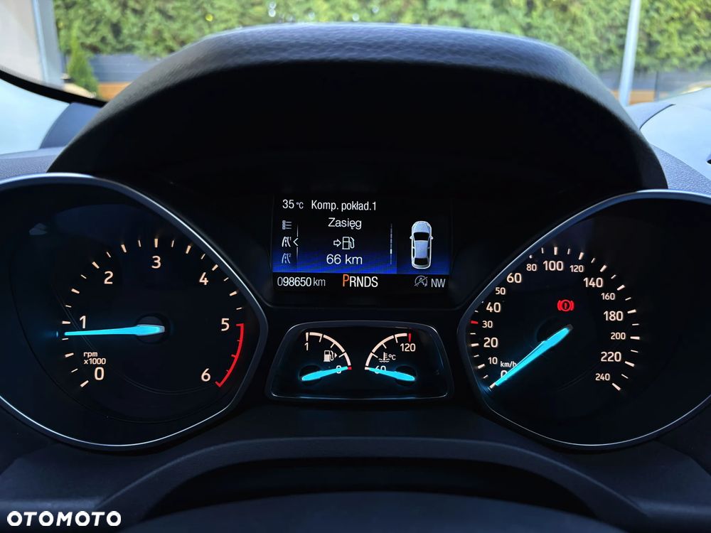 Ford Kuga 2.0 TDCi 2x4 Titanium - 21