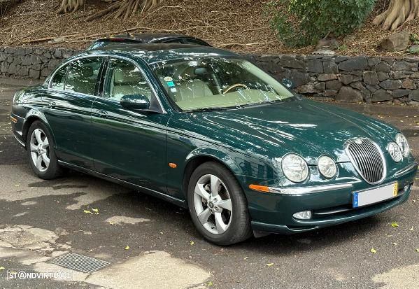 Jaguar S-Type 3.0 V6 Executive Auto. - 1