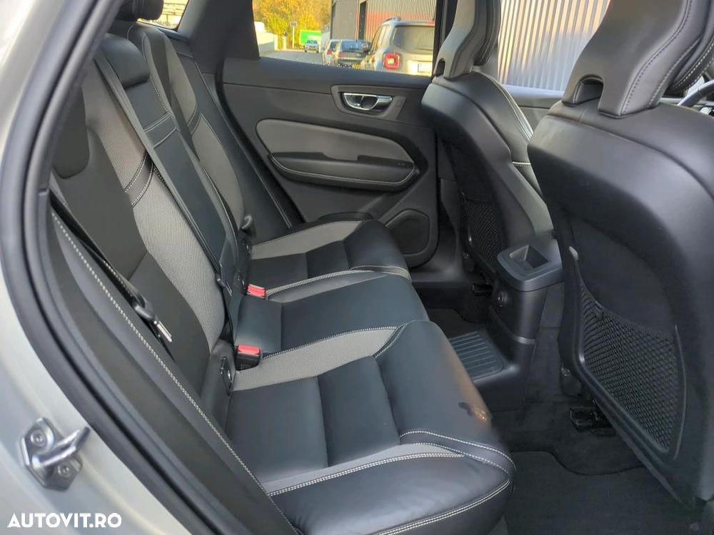 Volvo XC 60 Recharge T6 Twin Engine eAWD Inscription Expression - 6