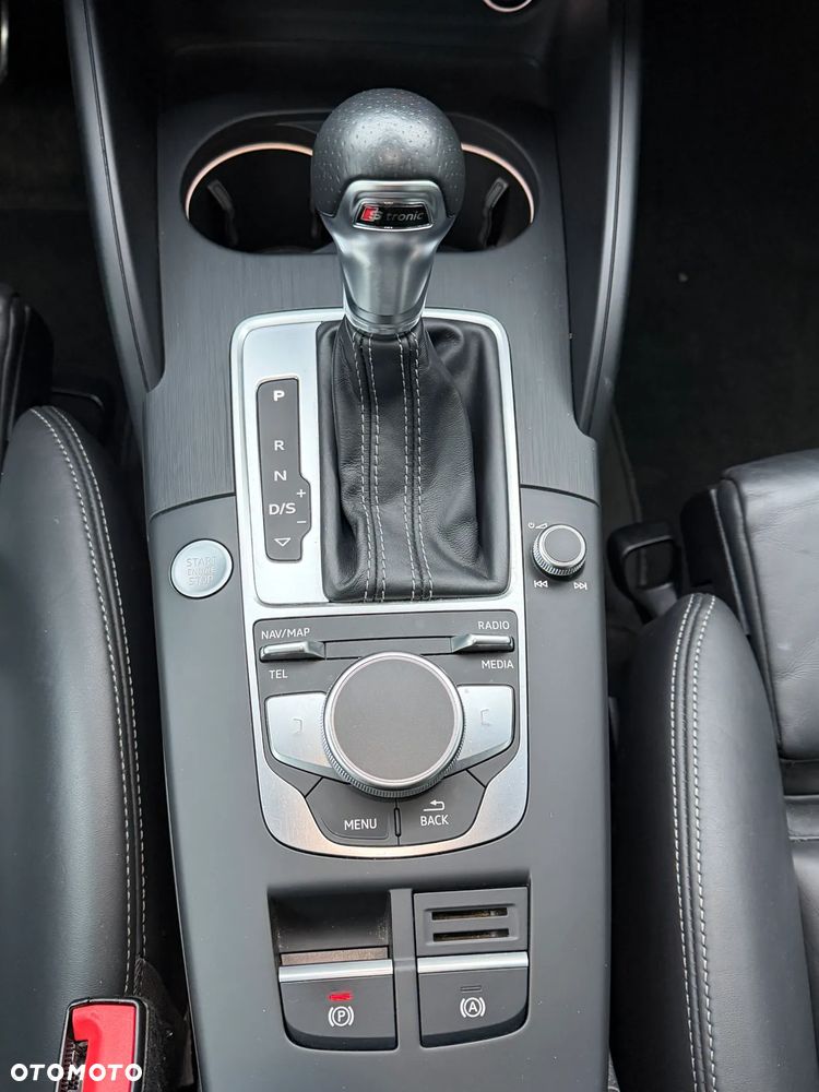 Audi A3 Sportback 2.0 TDI S tronic - 16