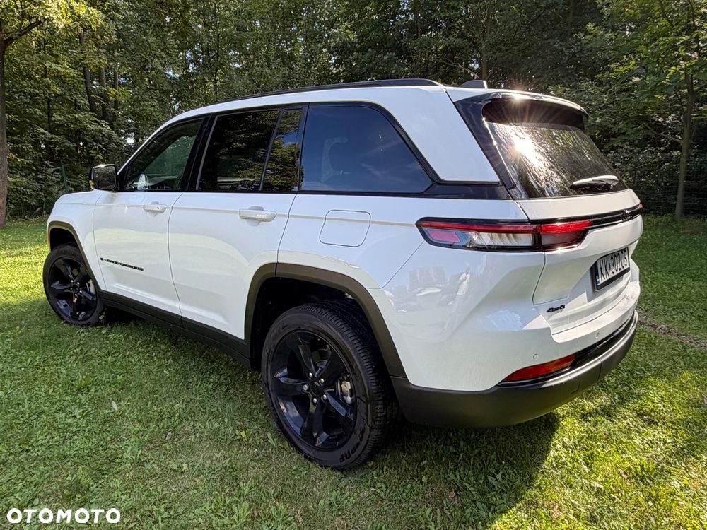 Jeep Grand Cherokee - 5