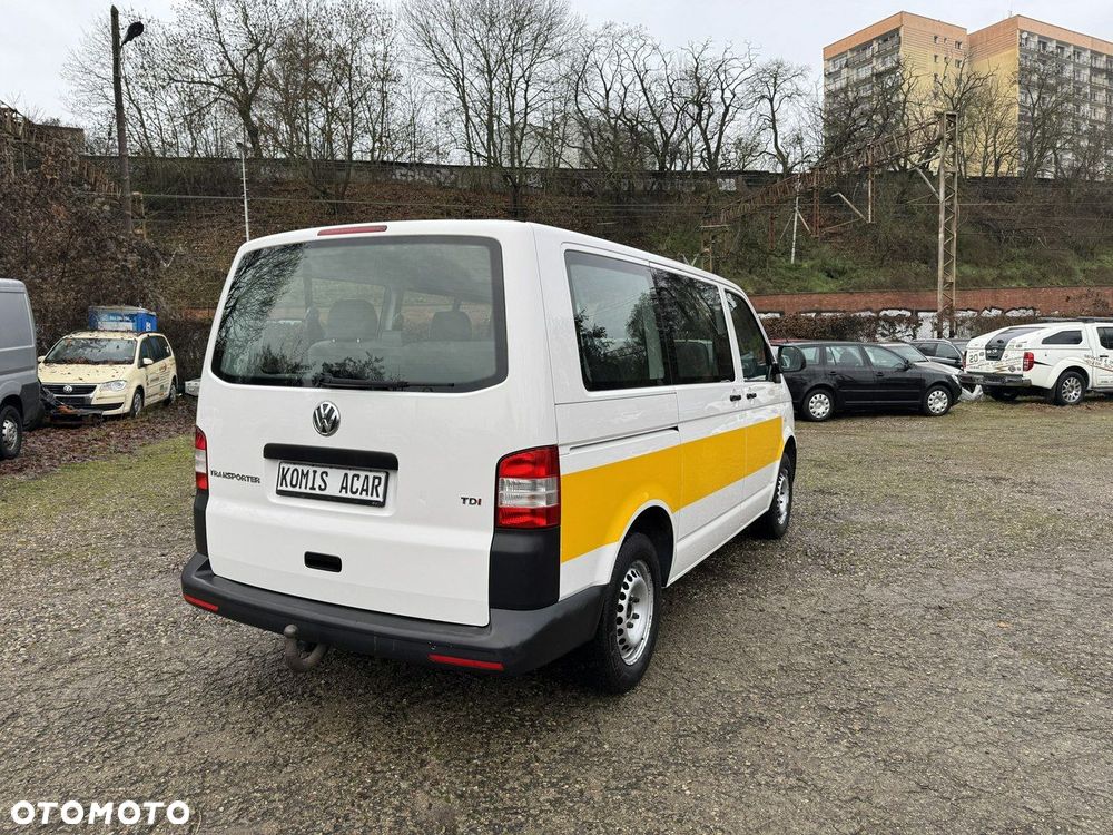 Volkswagen Transporter - 4