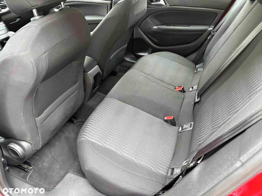 Peugeot 308 1.2 PureTech Access S&S - 31