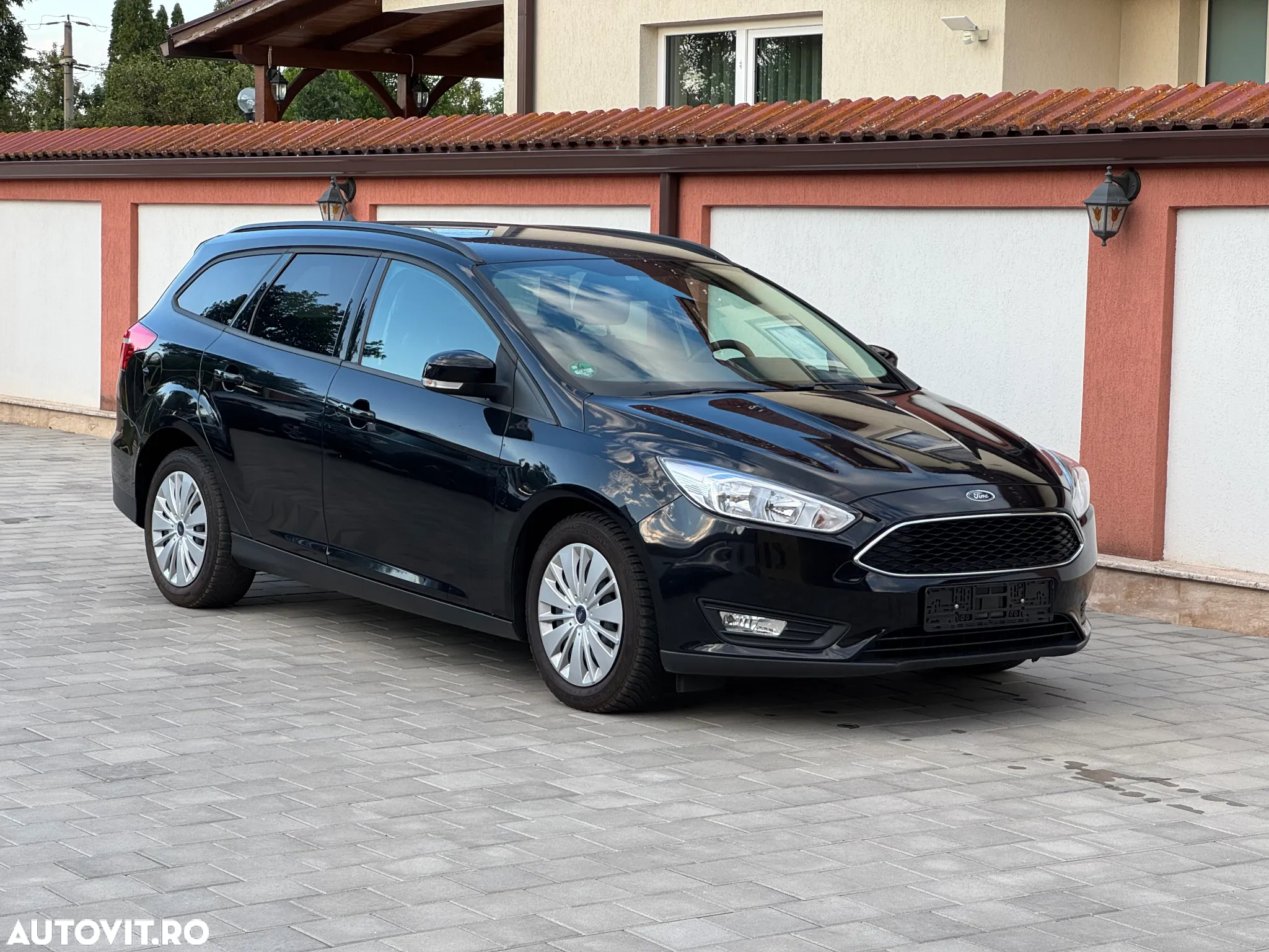 Ford Focus 1.0 EcoBoost 6MT MHEV Active - 4