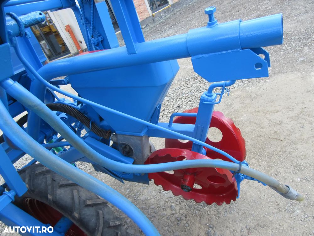 MONOSEM Semanatoare de porumb 4 randuri - 12