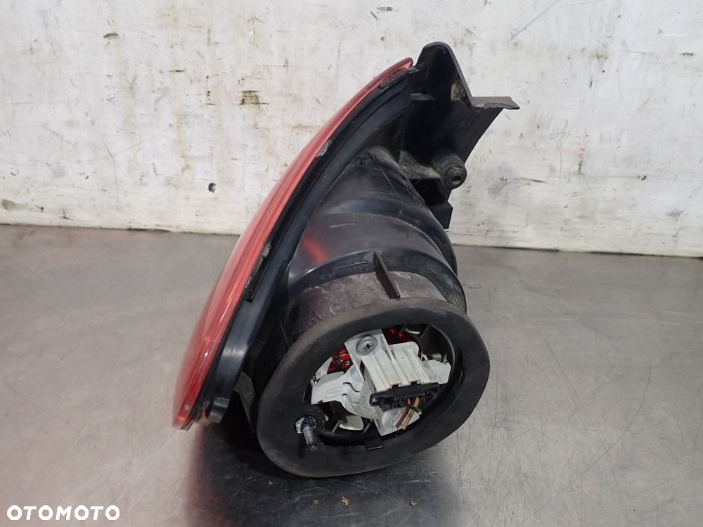 LAMPA LEWA TYLNA SEAT ALTEA 1.9 - 4