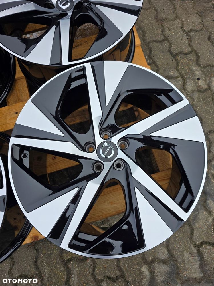 felgi aluminiowe volvo oe 32209411 xc90 r-design 9.0" x 20" 5x108 et 38,5 - 4