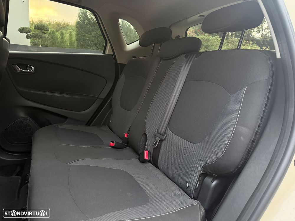 Renault Captur 1.5 dCi Exclusive - 13