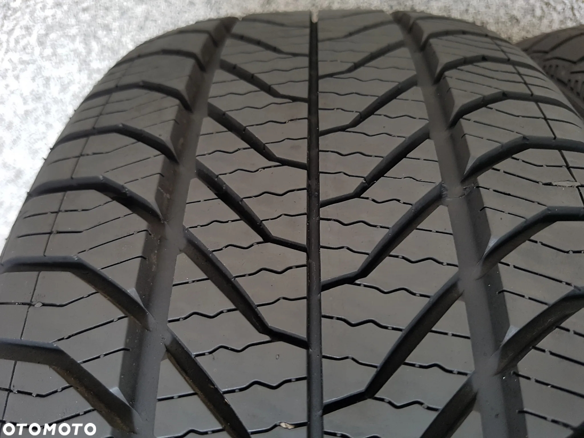 OPONY CAŁOROCZNE 4SEASON   195/45R16   195/45/16 DURATURN - 21