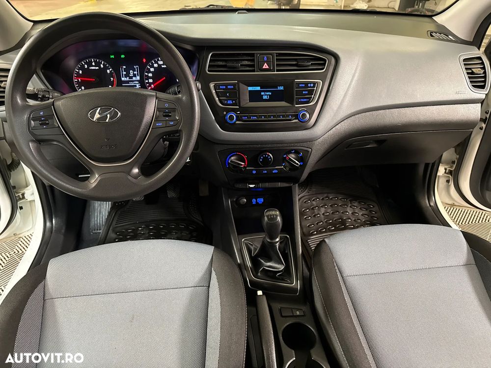 HYUNDAI i20 2020 — imagine 9