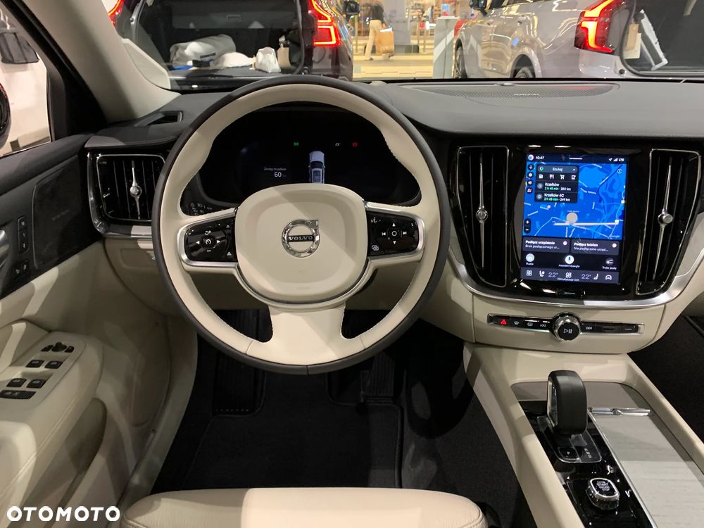 Volvo V60 B4 B Ultimate Dark - 9