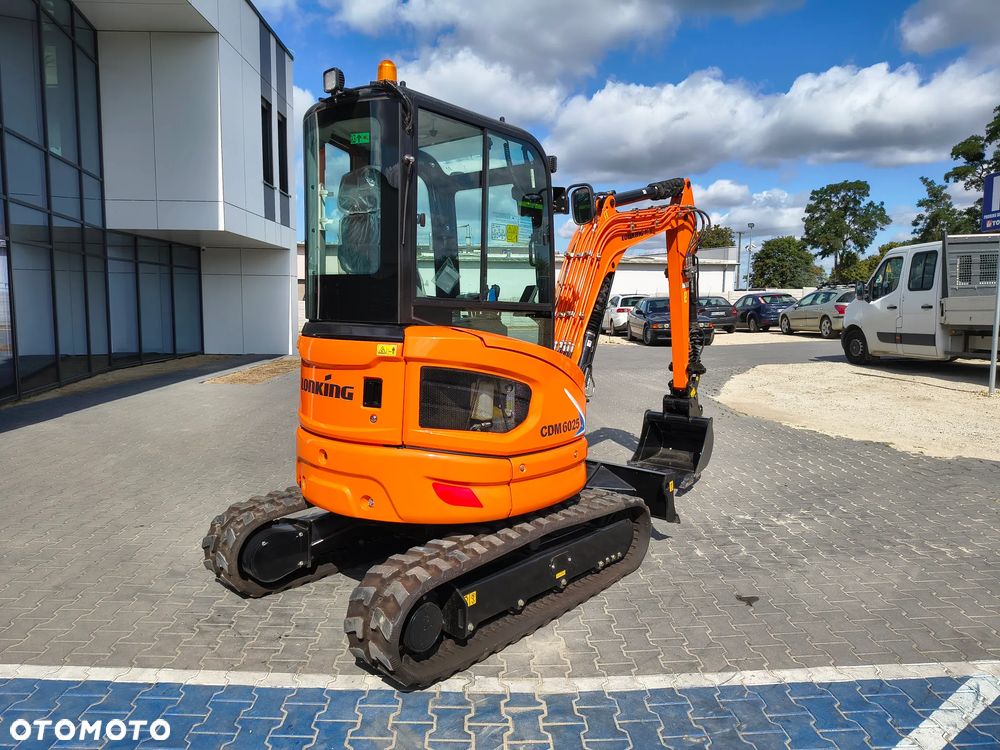 Kubota LONKING CDM6025 - 8