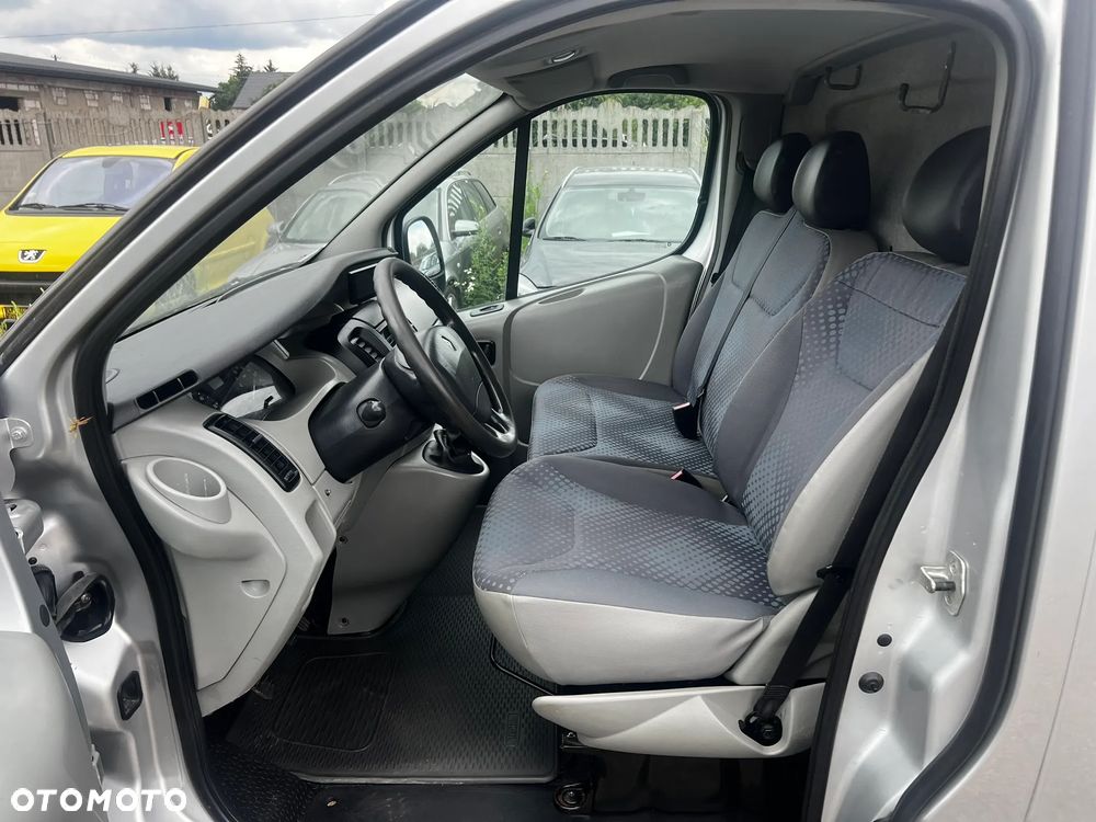 Renault Trafic - 13