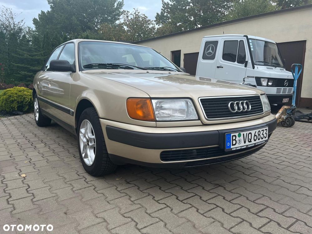 Audi 100