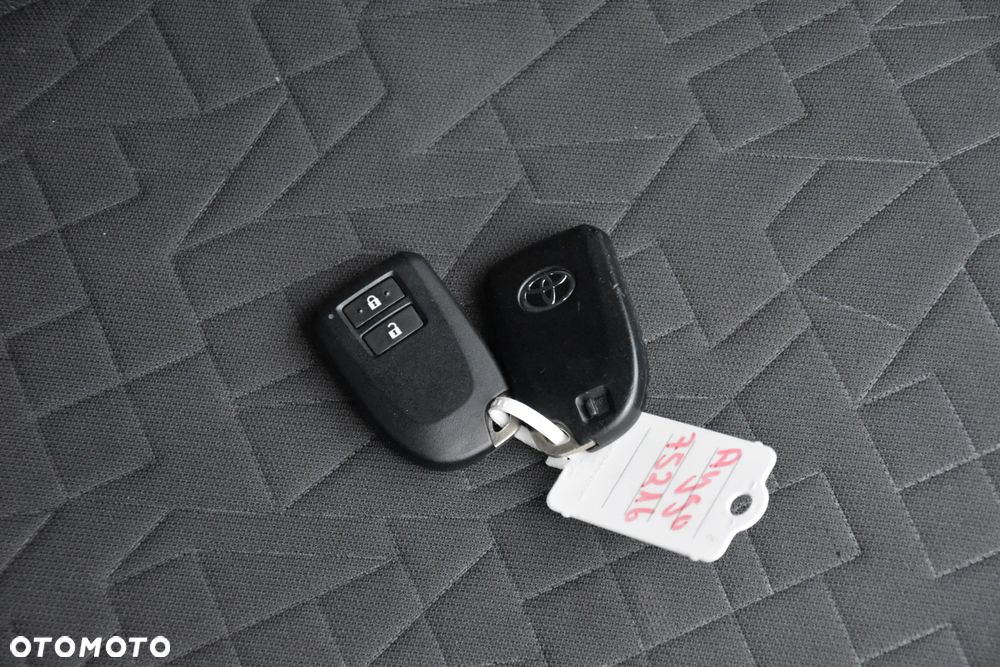 Toyota Aygo x-play club - 40