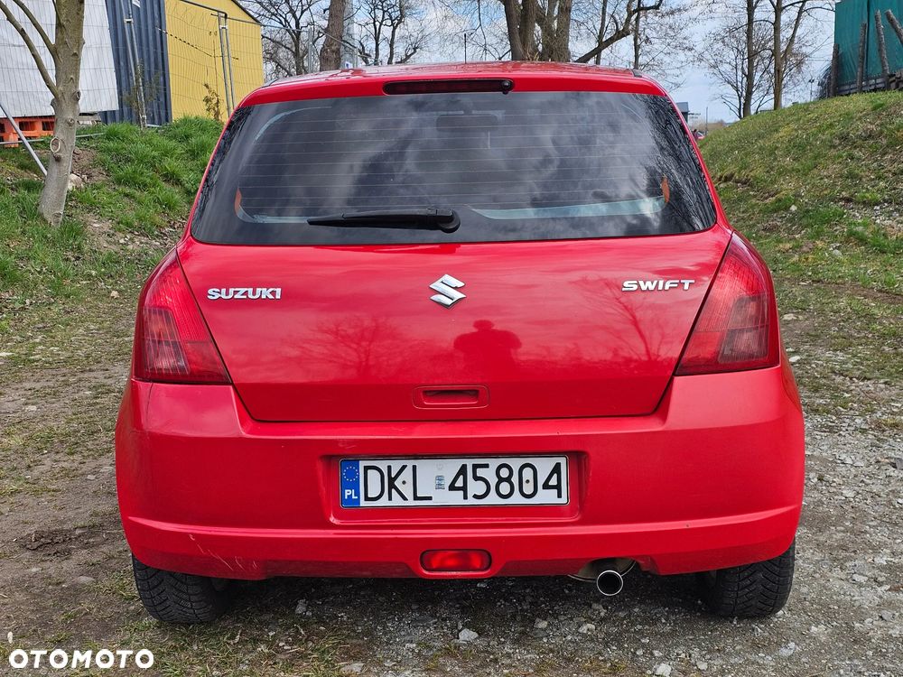 Suzuki Swift 1.3 DDiS 16v GLX - 11