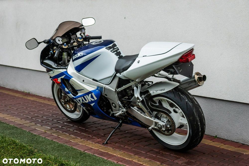 Suzuki GSX-R - 4