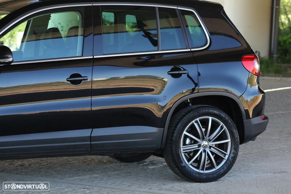 VW Tiguan 2.0 TDI Sport 4Motion - 17