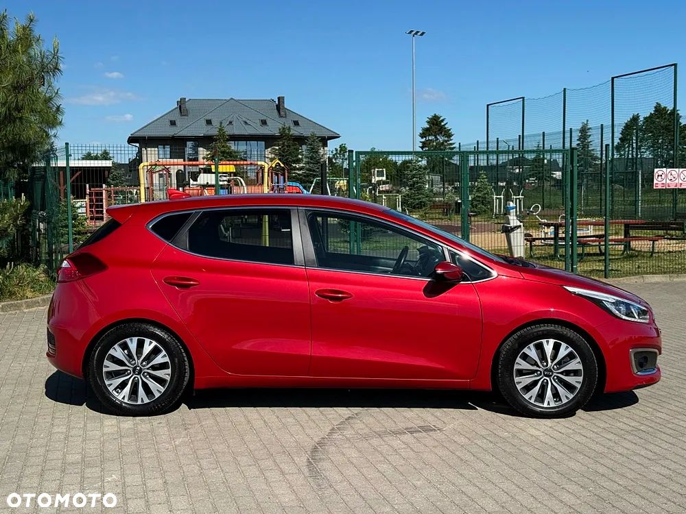 Kia Ceed 1.4 L - 15