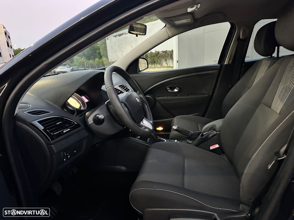 Renault Mégane 1.5 dCi Dynamique S - 22