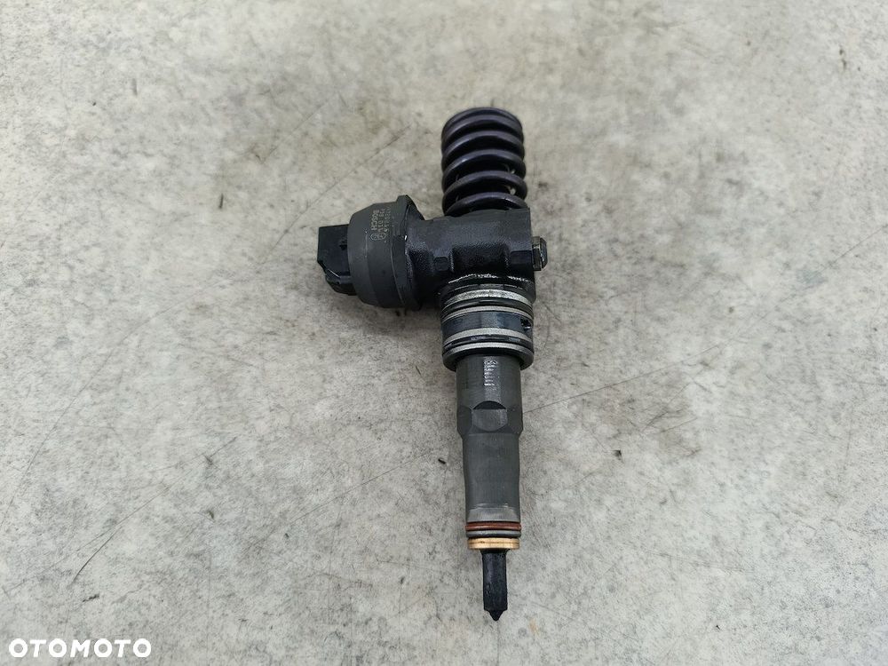 POMPOWTRYSK SKODA OCTAVIA II 038130073AG 0414720215  BOSCH 1.9 TDI - 9