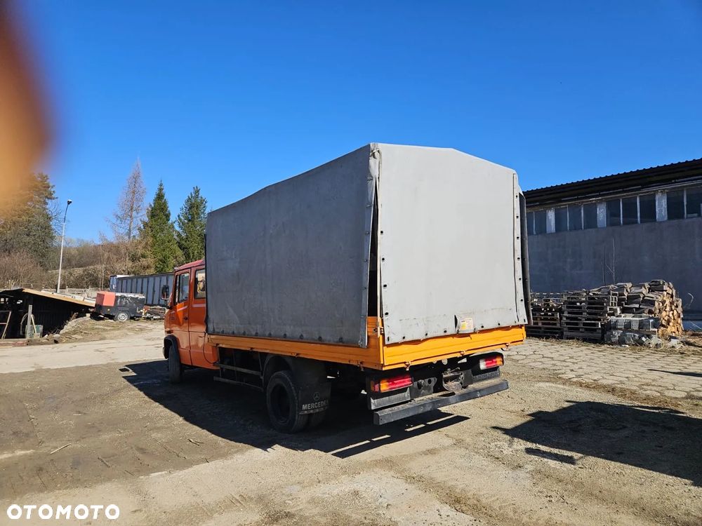 Mercedes-Benz 814 - 7