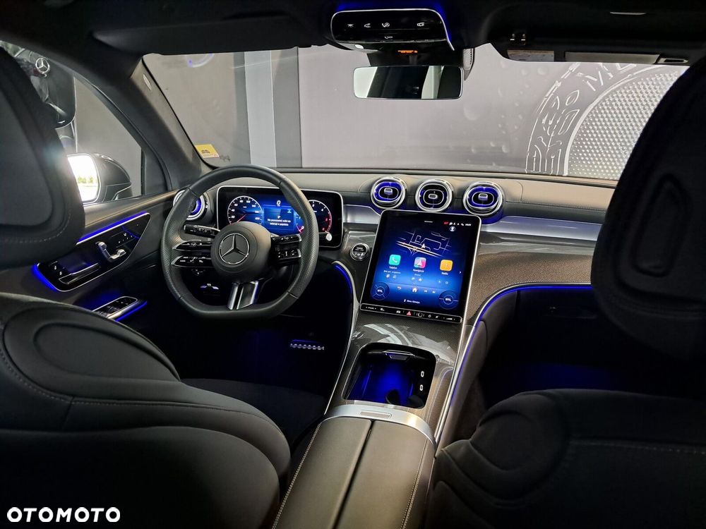 Mercedes-Benz GLC - 30
