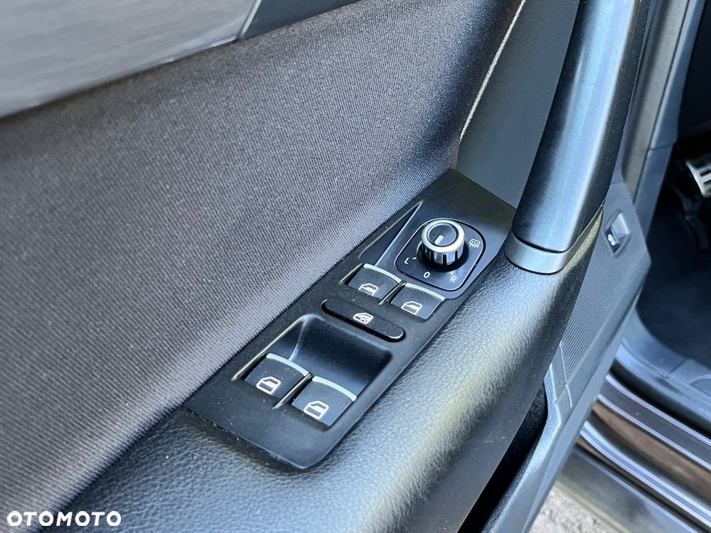 Volkswagen Passat - 18