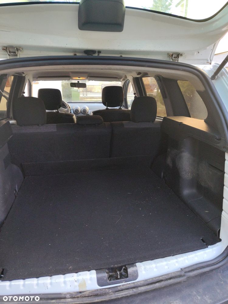 Dacia Duster 1.6 Ambiance 4x4 - 11