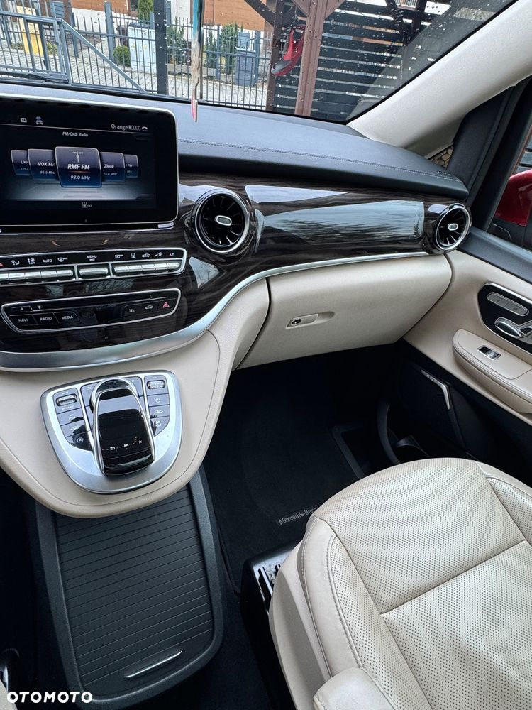 Mercedes-Benz Klasa V 300 d 4-Matic Avantgarde 9G-Tronic (d³ugi) - 20