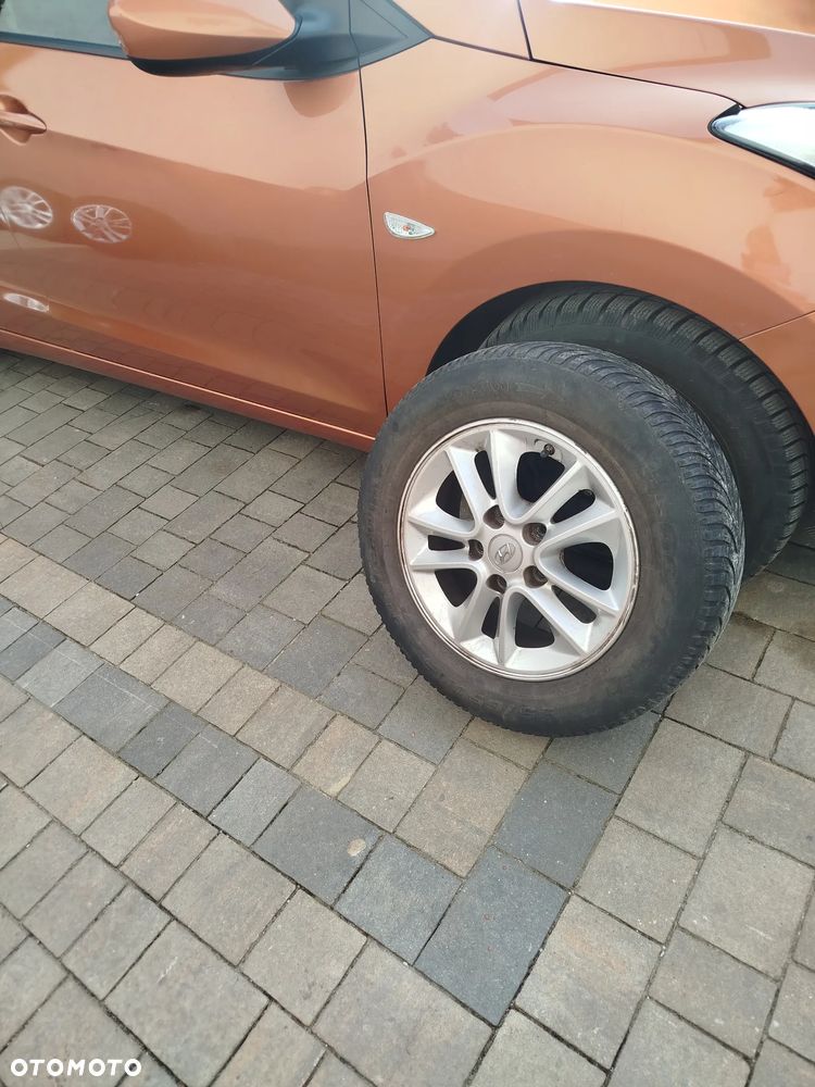 Hyundai i30 1.6 Classic + - 13