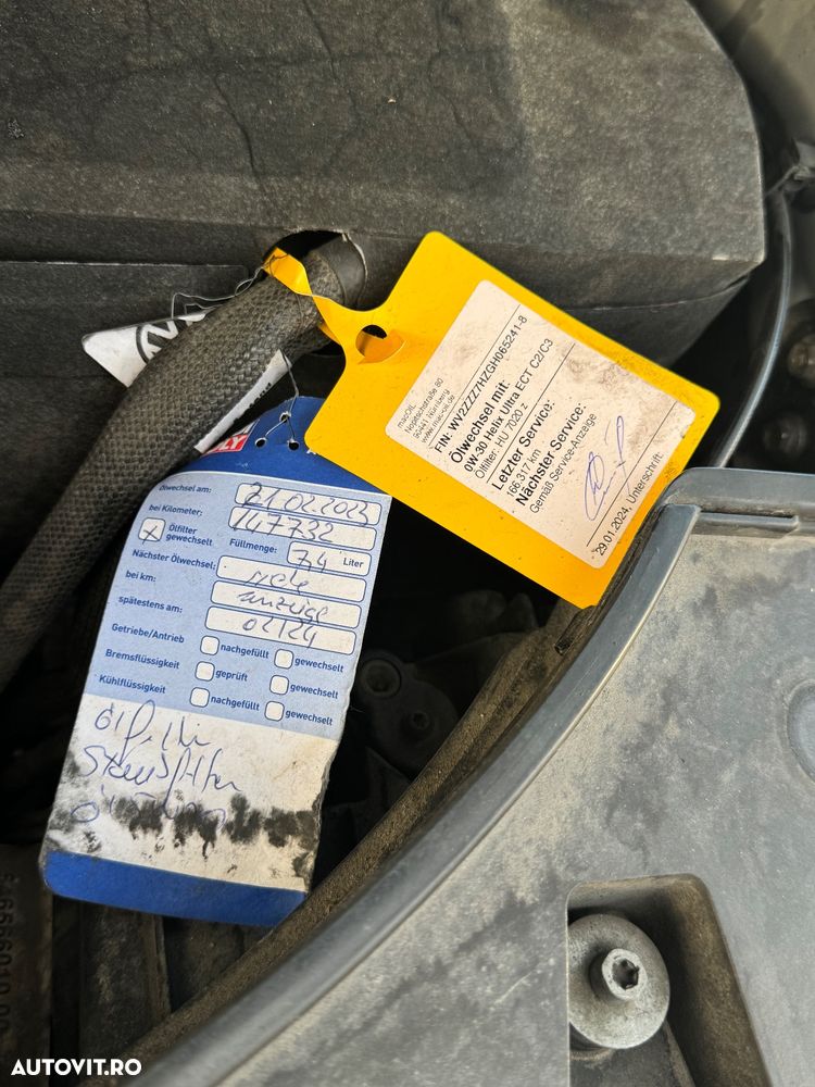 Volkswagen Multivan - 26