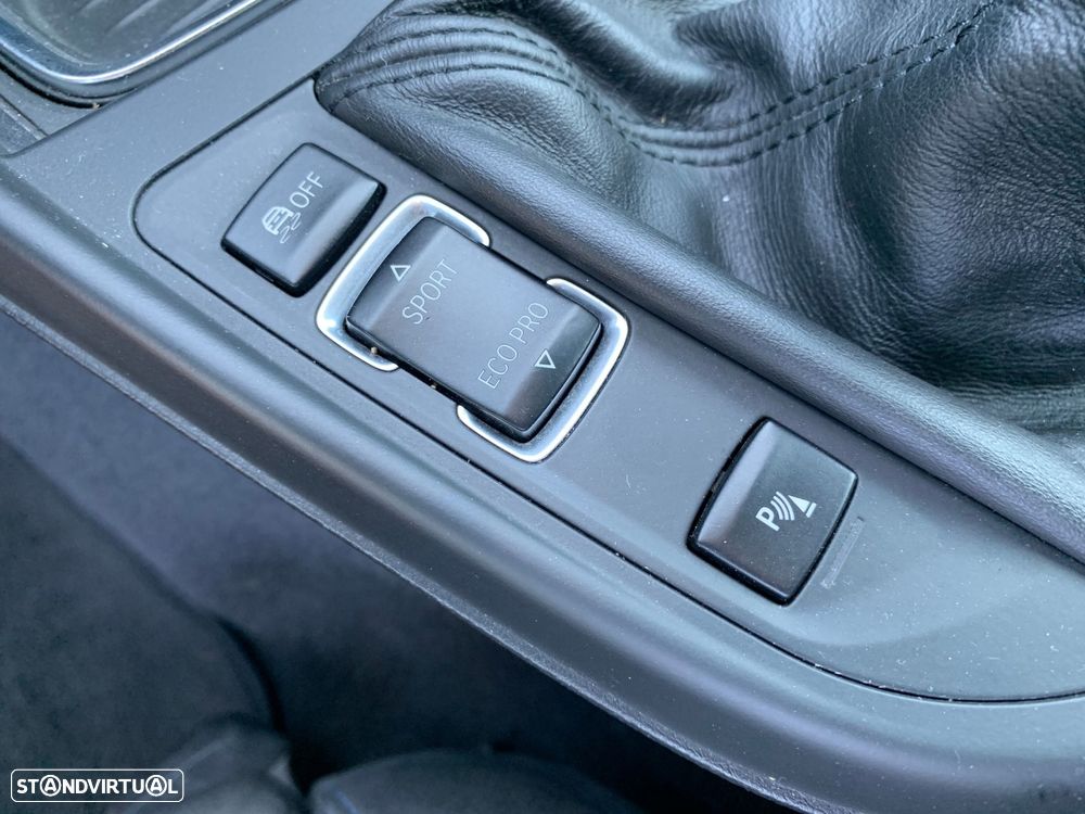 BMW 118 d Pack M - 35