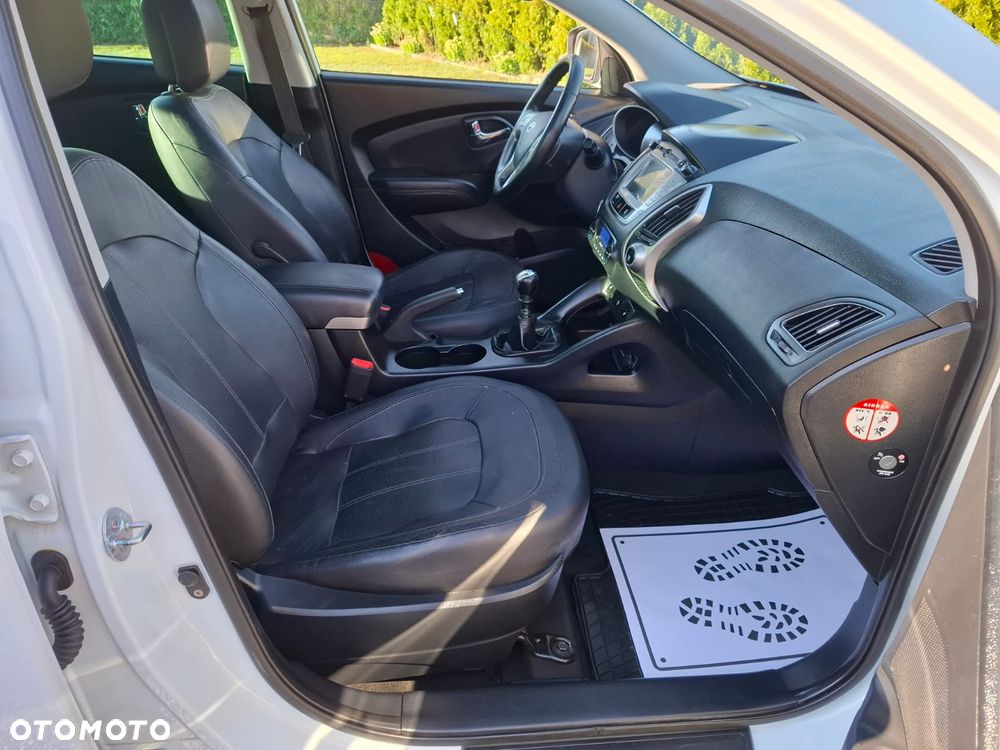 Hyundai ix35 1.7 CRDi 2WD Fifa World Cup Edition - 30