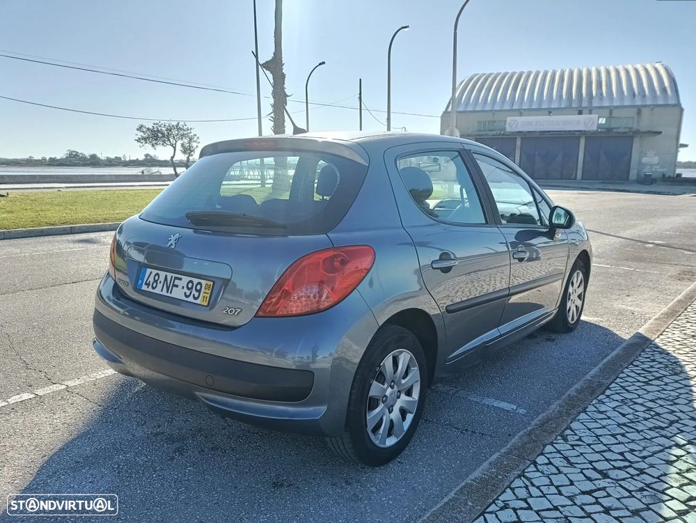 Peugeot 207 - 7