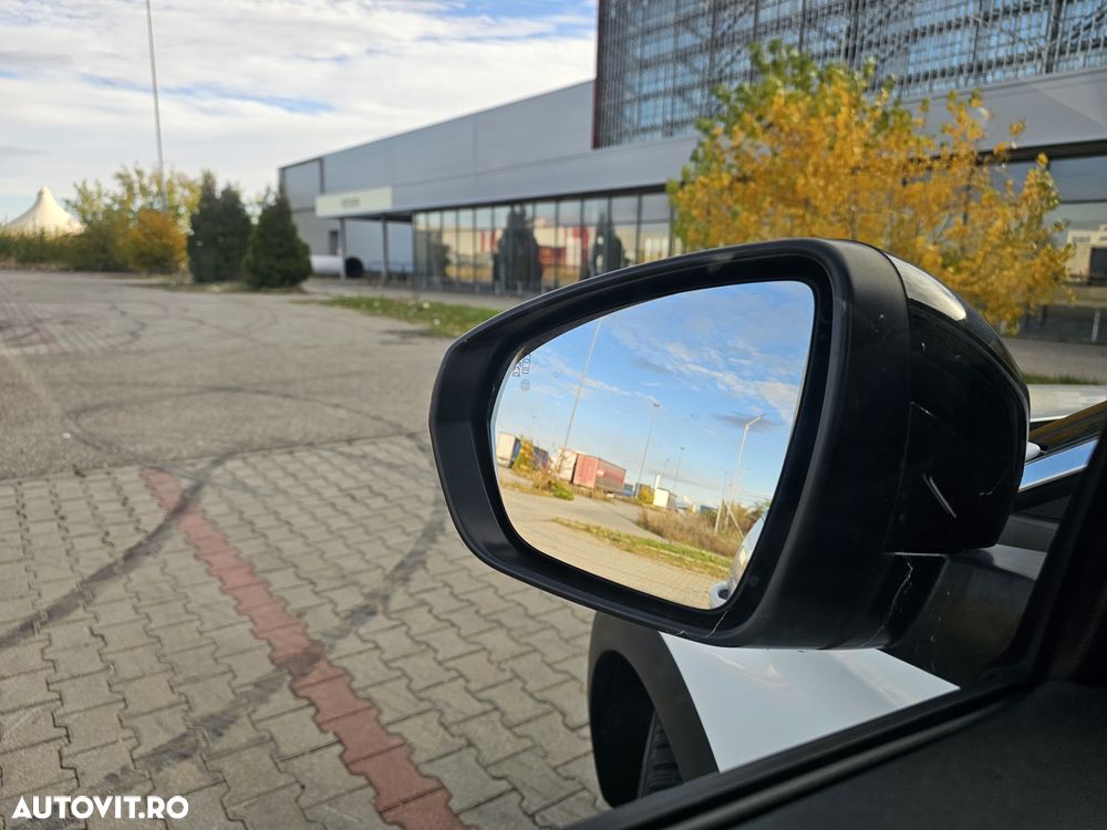 Peugeot 5008 PureTech 130 Stop & Start Allure Business-Paket - 27