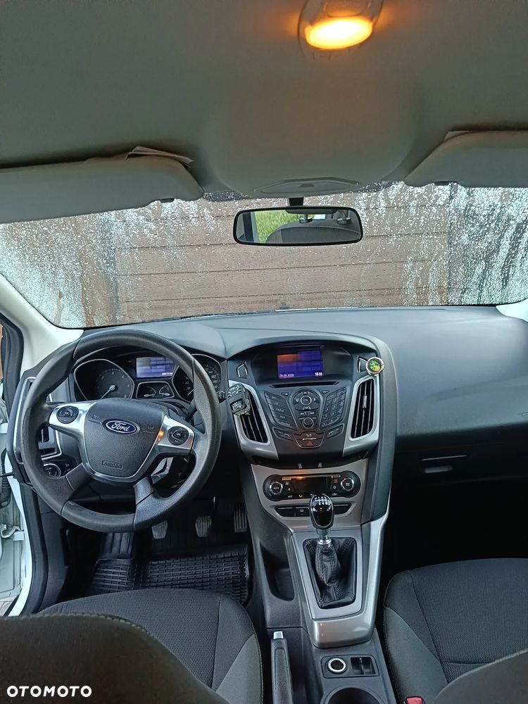 Ford Focus - 12