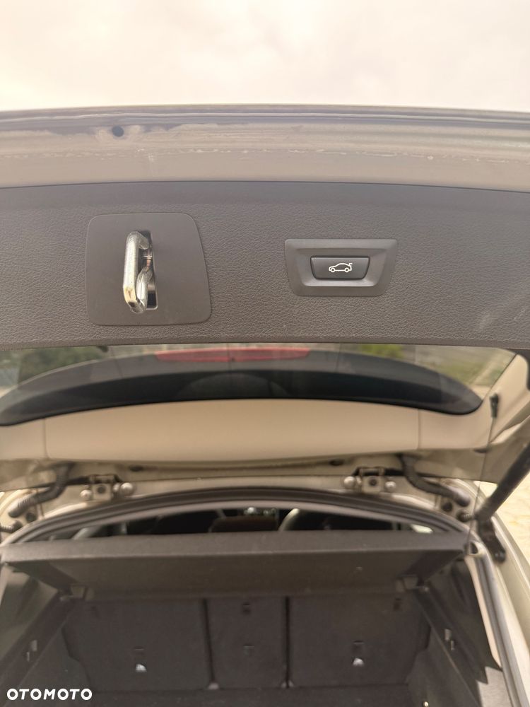 BMW Seria 2 218i - 11